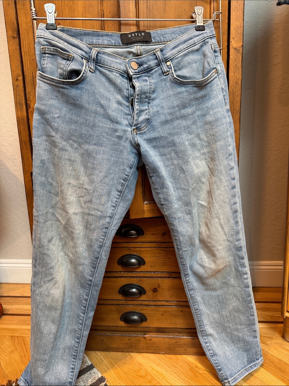 DSTLD Light Blue straight leg won en’s Jeans